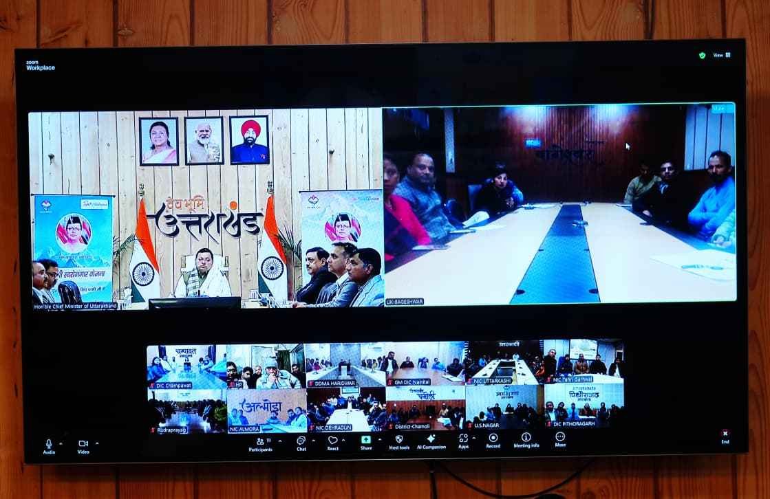 सीएम ने मुख्यमंत्री स्वरोजगार योजना के तहत 3,848 लाभार्थियों को 33.22 करोड़ रुपये वितरित किए