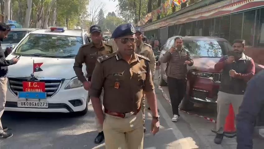 डालनवाला गोलीकांड-: आईजी गढ़वाल ने किया घटनास्थल का निरीक्षण