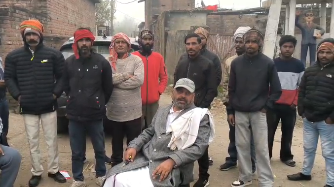 रुद्रपुर के बागवाला गांव में पोल्ट्री फार्मों को लेकर विरोध, विधायक शिव अरोड़ा ने जांच के दिए निर्देश