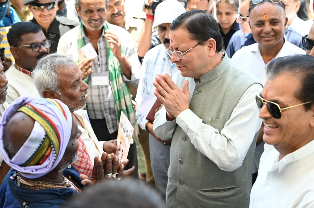 मुख्यमंत्री ने ऋषिकेश स्थित ट्रांजिट कैंप का किया औचक निरीक्षण