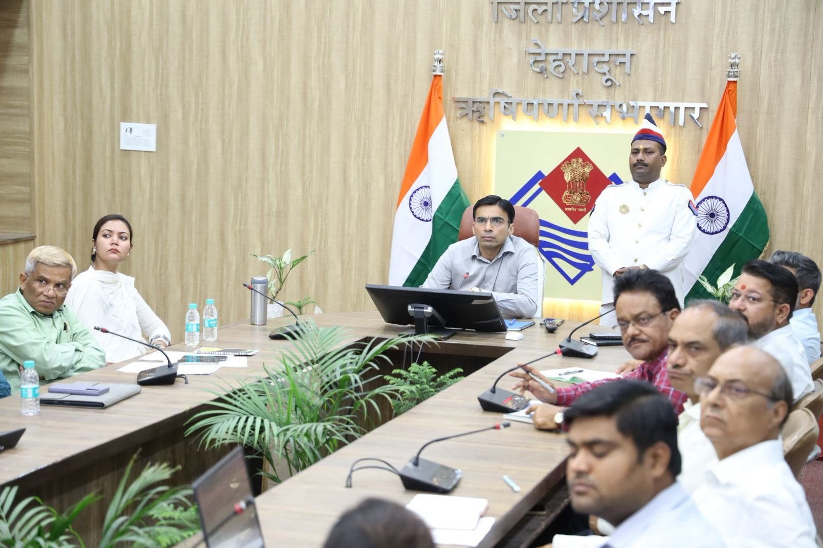 सीएम की परिकल्पना से शहर में यातायात प्रबंधन के साथ; नई स्लिप रोड, रांउड अबाउट व फ्लाईओवर निर्मित करते डीएम सविन बंसल